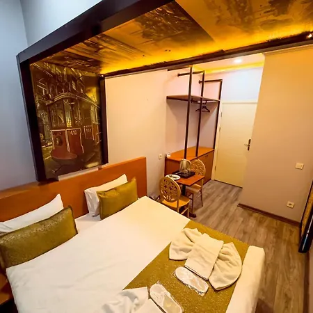House Aparthotel