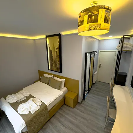 House 3*