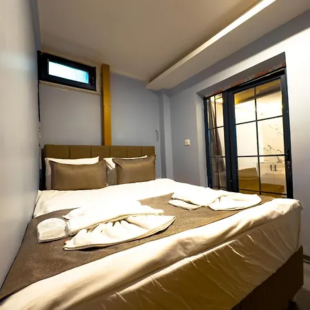 House Aparthotel