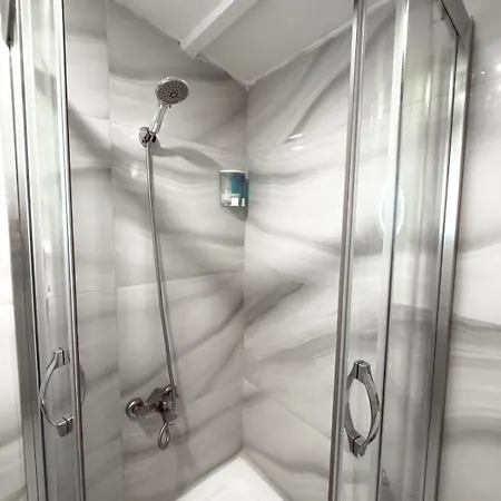 House Aparthotel *