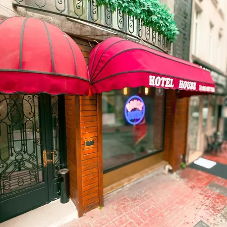 Aparthotel House