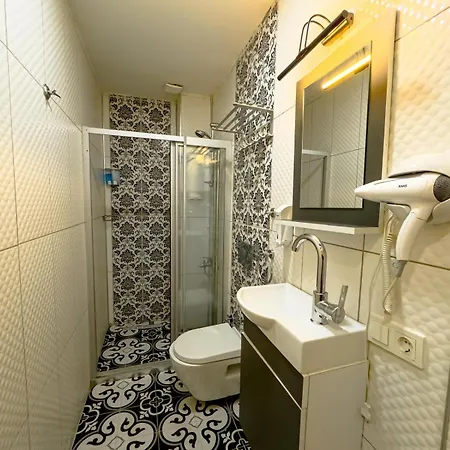 House 3*