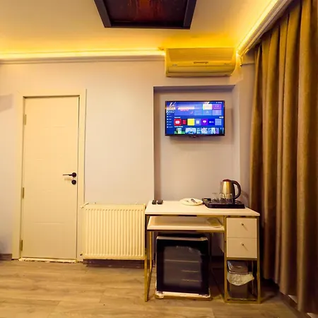 House 3*
